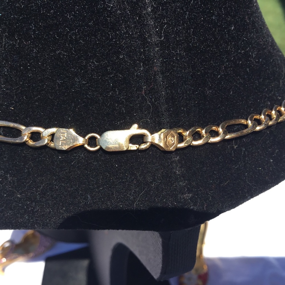 **TRADE @Loradeen** Figaro Chain With Pendant - Picture 7 of 7